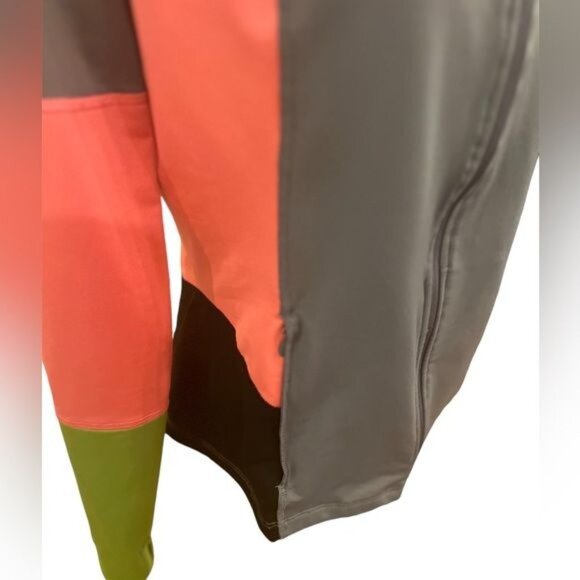 Spanx Women’s Jacket Size Large Mod Bod Zip Up Gray Colorblock Athleisure Gym - Picture 5 of 11